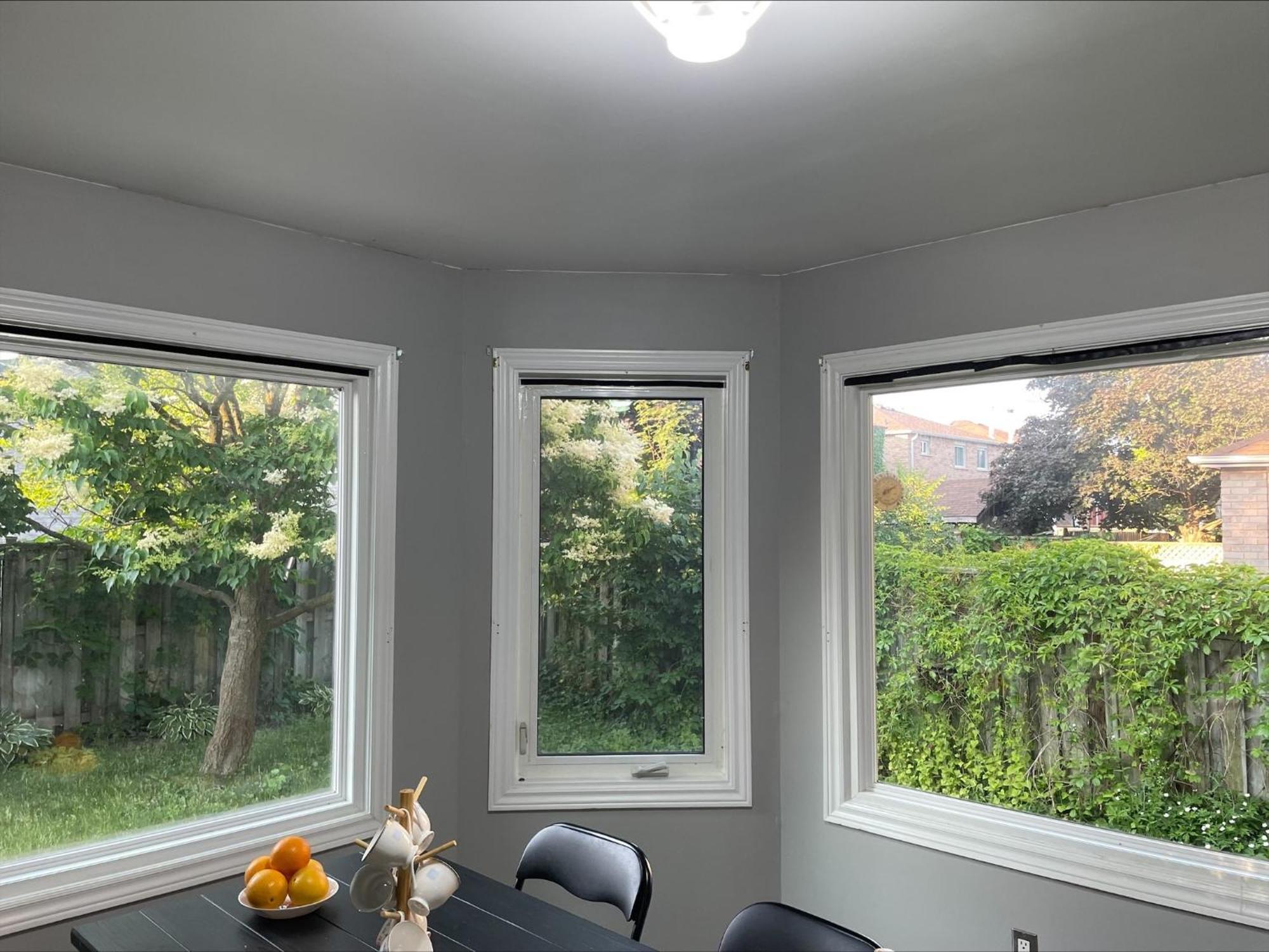 Bhf Near College & Hosp Self-Service Check-In So Fast Net Free Parking In Barrie Exterior foto